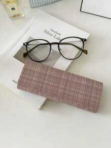 1pc Retro Plaid Eyeglass Case, High-Quality Student/Office Worker Stress Relief Myopia Glasses Storage Box, Portable Personalized Japanese Style Eyewear Case
