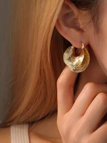 MESTILO 1 Pair Exaggerated Metal Asymmetrical Spiral Striped Hoop Earrings, Suitable For Daily Wear For Women - Gold - View 2