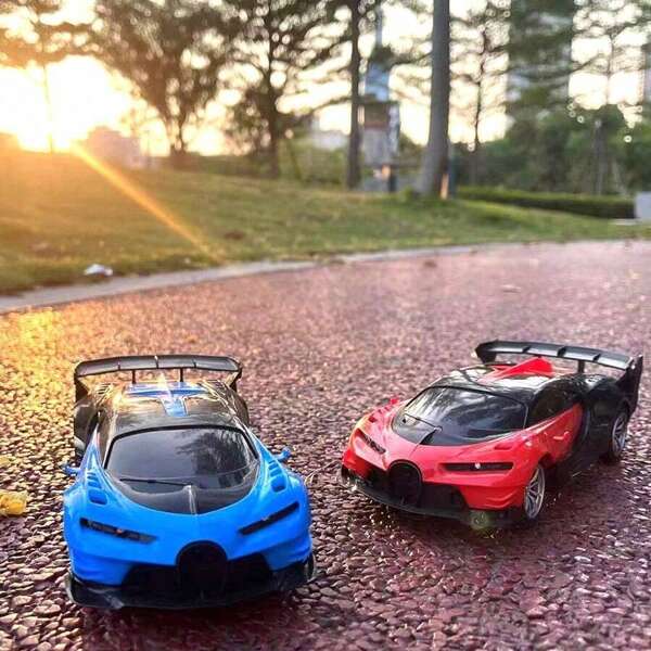 Coche de control remoto de simulación 4WD para niños, control de 360 grados con volante y luces delanteras, coche de carreras de control remoto al por mayor y al por menor, material, perfecto para Año Nuevo, Navidad y regalo de cumpleaños, coche, coches, coche de control remoto, coches, coche de control remoto, juguetes para niños, juguetes para niños, coches, coche de control remoto, juguetes para niños, coche de control remoto, coche
