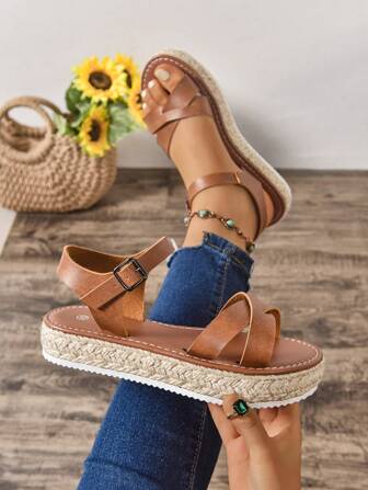 Casual Fashionable Summer New Versatile Thick Sole Criss-Cross Strap Comfortable Breathable Non-Slip Flat Women Sandals