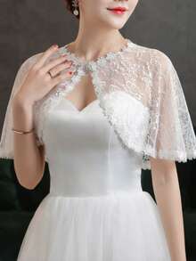 1pc Women Lace Shawl With Crystal Clasp In The Middle Fall Clothes For Women - White - View 2