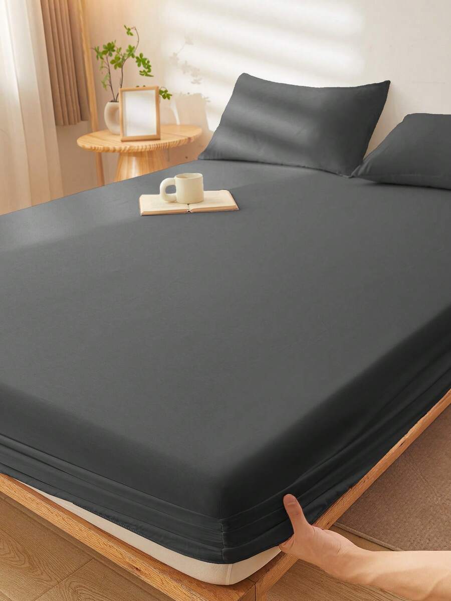 1pc Supersoft Solid Color Fitted Sheet, Bedding, Lightweight Bed Sheet, Dark Grey Mattress Cover For Bed, Deep Pocket Fitted Sheet, Soft And Breathable, For All Size Bed -Twin, Full, Queen, King Size Sheet, Suitable For All Seasons, Room Decor - Dark Grey - View 1