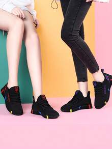 Casual impreso patrón de malla transpirable suave suela ligera Zapatillas de deporte para mujer, la moda de punta redonda pareja sandalias planas, adecuado para el uso diario, viajes, deportes - negro morado - Ver 3