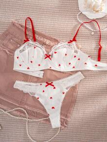 1 套女士白色心形印花蕾丝花边文胸套装