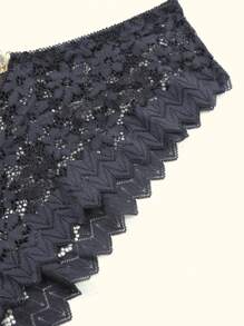 4 Stück Damen Strings in Kleinformat mit glänzendem Strass, halbdurchsichtige Unterwäsche aus floraler Spitze
