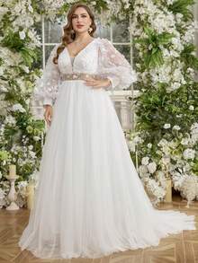 UNITHORSE Fabric Plus Size V-Neck Top Hollow Out Design Lace Embroidery Splicing Tulle White Wedding Dress Evening Gown Dress, White Dress,Bride