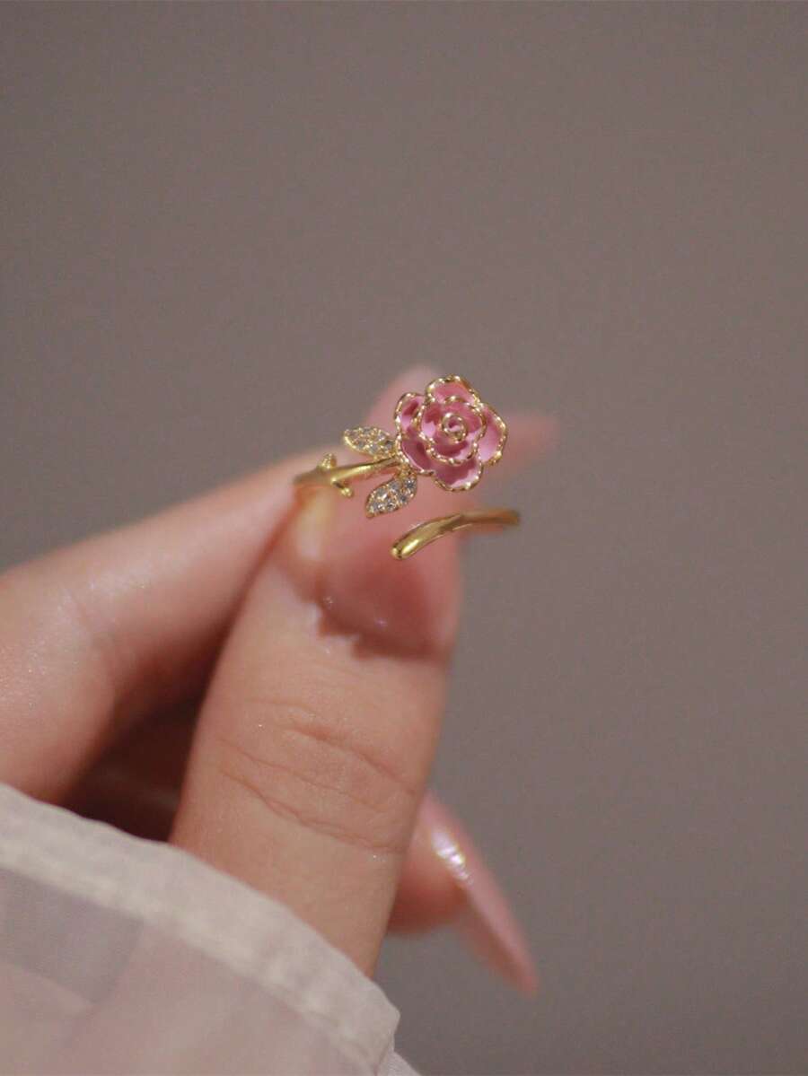 1 件精致釉面花朵和蝴蝶戒指，独特设计高端感觉粉红花朵金戒指，可调节开口尺寸适合女性，日常佩戴、约会、送给女朋友的礼物、情人节、母亲、母亲节