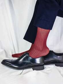 1pair Comfortable Lightweight Men's Wide Striped Dress Socks,Imitation Silky And Excellent Elasticity Design,Colorful Red/Blue/White/Black/Green Striped Business Suit Socks,Breathable Gentleman's Crew Mid Length Socks, Fall