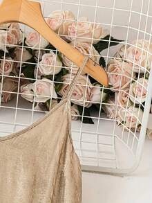 فستان ماكسي أنيق بلا أكمام لحجم كبير من المرأة، تصميم خصر على شكل A، قماش بوليستر منسوج، حمالات رفيعة، فستان ماكسي كاجوال للاستخدام في العطلات الصيفية