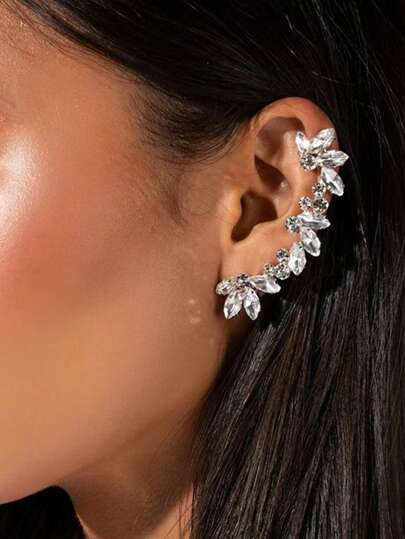 1 buc. Clip de ureche cu stras pentru urechea stângă în tonul argintiu, bijuterii strălucitoare