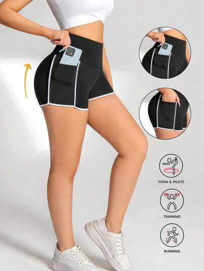 1 chiếc quần short tập yoga/đạp xe cạp cao, có túi bên hông, phối màu độc đáo.