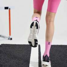 XTEP Zapatillas de running con amortiguación para mujer, primavera-verano 2025, nuevas llegadas, ligeras, con amortiguación, zapatos deportivos profesionales para correr 976218110015