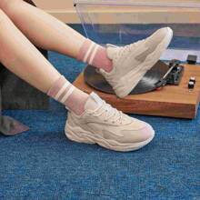 XTEP Zapatillas gruesas Xtep para mujer, con suela gruesa, ligeras, antideslizantes, versátiles y casuales, modelo 876318320050