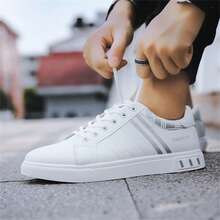 男士透气休闲运动鞋 2025 年春季轻薄低帮白色鞋子，适合青少年夏季休闲、户外运动、度假旅行、毕业礼物、生日礼服配饰 - 彩色 - 查看 10