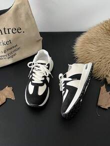 New Minimalist Lace-Up White Sneakers, Fashion Casual Sports Shoes, Popular Shoes, Soft Bottom Lightweight Comfortable Breathable Running Shoes, Versatile Women Shoes