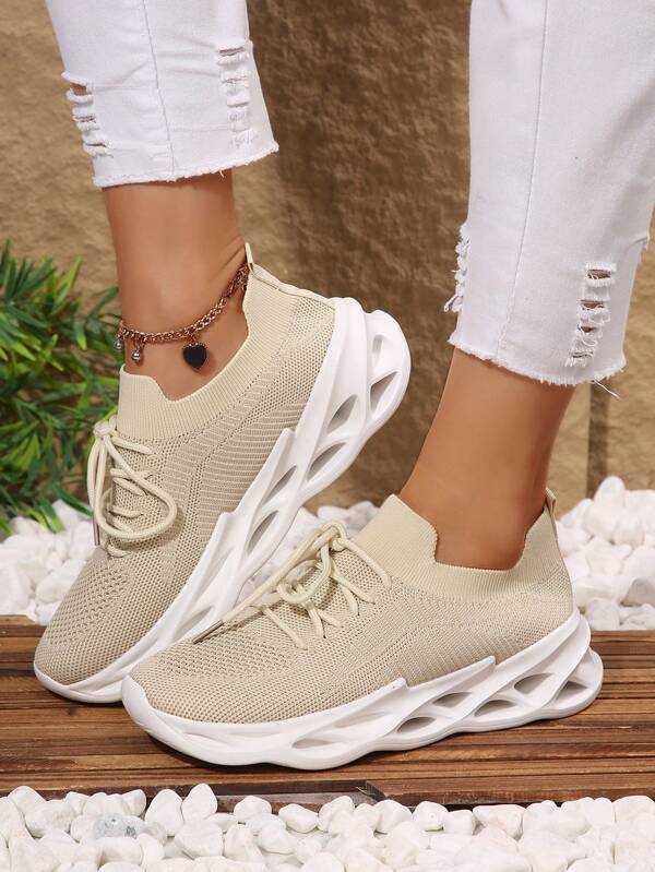 Tênis esportivos casuais plus size femininos, novos tênis de corrida versáteis para primavera, calçados esportivos estilo casal, parte superior de malha respirável e parte inferior macia