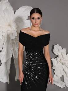 Handmade Beaded Off-Shoulder Bodycon Bandage Dress, Sexy & Fitted, Suitable For Family Gatherings, Parties, Formal Events - Black - View 4