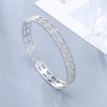 1pc Minimalist Elegant Zirconia Crystal Flower Bracelet, Unique Gift For Women