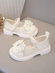 女童防水轻便平底乐福鞋，公主英伦风便士鞋，新款厚底女童休闲皮革乐福鞋，防滑英伦风彩色儿童厚底鞋，公主光面平底牛津鞋，适合女童，四季皆宜。