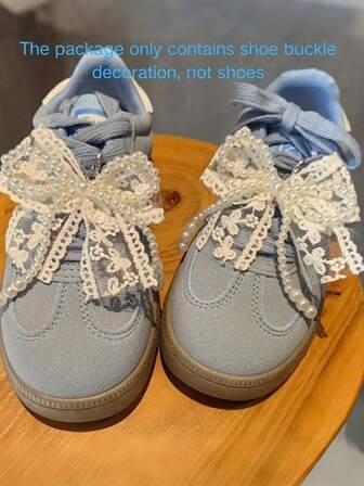 2 件优雅蕾丝和珍珠蝴蝶结鞋夹，DIY 鞋饰，适用于帆布鞋、运动鞋、高跟鞋、休闲鞋，理想的女士礼物，浅蓝色丝带细节，装饰性鞋带配件，适用于母亲节、返校节、春季装饰、生日派对用品