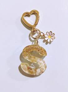 1pc Women's Beige Letter & Heart Tassel Resin Keychain, Creative Gifts For Friends, Casual & Cute Accessory Car Accessories Bag Charm Backpack For School Goth Y2k