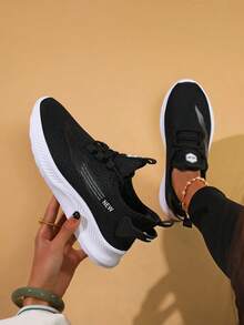Fashionable New Women's Shoes Letter Lace-Up Round Toe Soft Bottom Mesh Breathable Stylish Running Shoes, Vacation Style, Summer, Pastel Color Casual Sport Sneakers For Couples - Black and White - View 2
