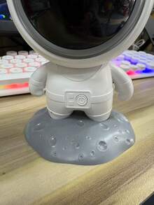 Rechargeable Astronaut Bluetooth Speaker - White - View 5