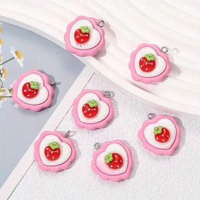 10个心形花朵树脂吊坠，10个草莓心形花朵树脂吊坠，DIY首饰制作材料，可用于制作耳环、项链、手链、钥匙扣和手提包饰品