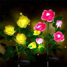 1 Stück 5-köpfige Outdoor Solar betriebene wasserdichte Rosenlichter, erhältlich in Rot, Gelb, Weiß, Blau und Pink, geeignet für Garten, Rasen, Hof und Veranda Dekoration - 5 Rosen auf dem Boden gepflanzt - Übersicht 6
