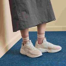 XTEP Zapatillas gruesas Xtep para mujer, con suela gruesa, ligeras, antideslizantes, versátiles y casuales, modelo 876318320050