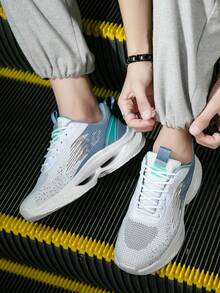 Men's Thick Sole Shock Absorbing Breathable Mesh Comfy Casual Sport Sneakers, Contrast Color Front Lace-Up Letter Decor Daily Outdoor Commuting Running Shoes - White Lake Blue - View 9