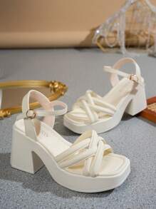 Sandalias de moda para mujer con suela gruesa, correa fruncida, cierre con hebilla y punta abierta