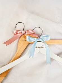 Móc treo cưới cá nhân hóa, Móc treo cưới đôi màu trắng tùy chỉnh, Móc treo ngày cưới, Kỷ niệm ngày cưới, Phù dâu & Phù rể, Khắc chữ, Thép không gỉ, Nhiều màu sắc, Dễ thương, Quyến rũ, Vui nhộn, Kawaii, Phong cách Thiên niên kỷ, Thời trang, Unisex, Thường ngày, Tùy chỉnh, Món quà lý tưởng cho Cô ấy, Bạn gái, Bạn trai, Gia đình, Bạn bè, Đồ dùng học tập, Học sinh Trung học cơ sở, Trung học phổ thông, Đại học, Sinh viên năm nhất, Năm hai, Học sinh các lớp dưới, Thanh lịch Lãng mạn, Trang trí mùa thu, Tình yêu vĩnh cửu - Nhiều màu - Xem 4