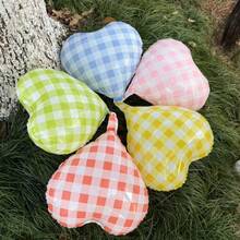 Balon în formă de inimă, carouri, 4/8/10 buc, 45 cm, culoare macarons galben/roz/albastru/roșu/verde, potrivit pentru petrecere de ziua de naștere, Ziua Îndrăgostiților, nuntă, aniversare, petrecere burlăciță, decor de Ziua Recunoștinței, interior și exterior - Multicolor - Vizualizare 4