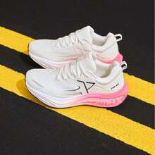 XTEP Zapatillas de running Strong Oxygen MAX | Zapatos impermeables para mujer para exteriores en primavera/verano, zapatos deportivos con amortiguación de impactos para hombre, zapatillas de running profesionales 876418110006 - Vela blanca - Ver 3