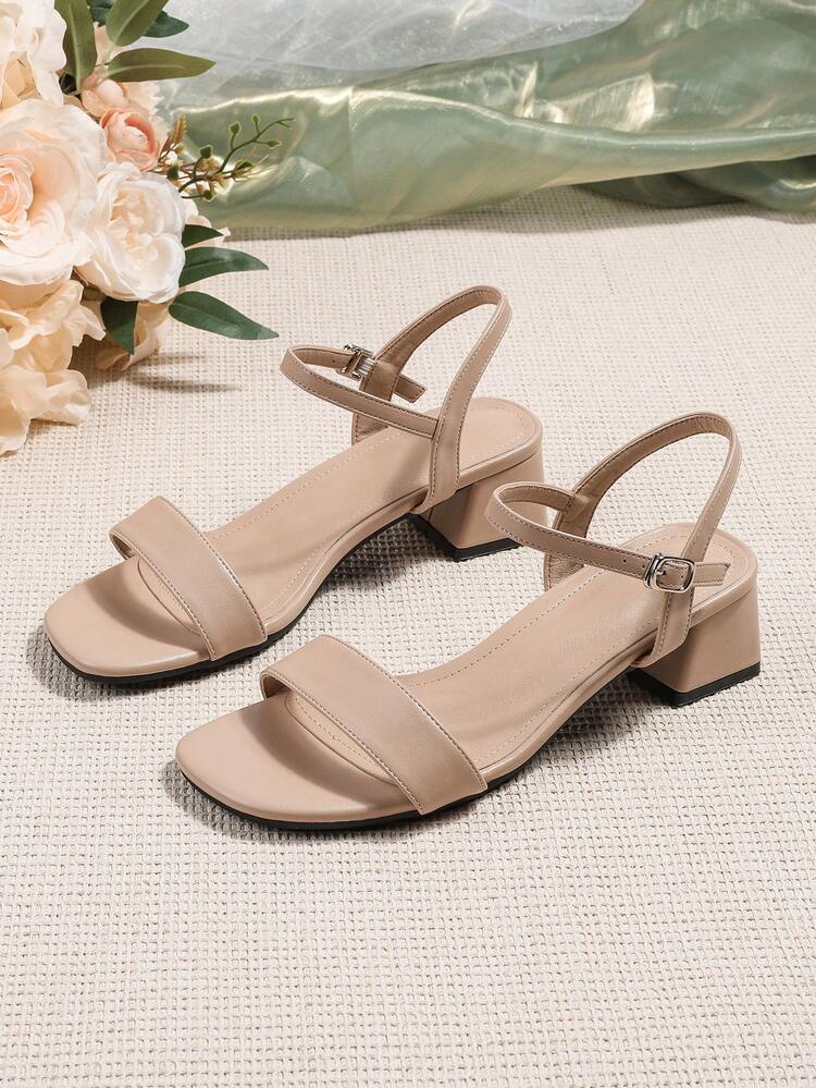 Sandalias de tacón ancho para mujer, sandalias de moda de tacón medio estilo francés de talla grande y ajuste ancho, tacones altos clásicos con punta abierta y hebilla estilo retro, zapatos elegantes y para uso al aire libre para damas - Beis - Añade 11
