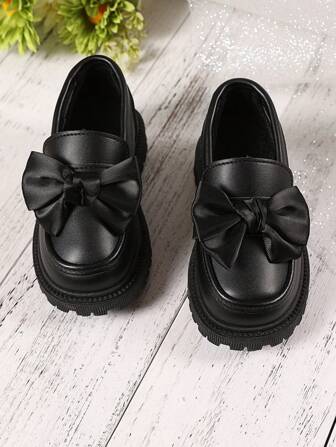 1 双时尚可爱蝴蝶结 PU 珍珠钩环防滑耐用舒适百搭女童鞋，适合春秋户外、日常、派对和学校穿着玛丽珍乐福鞋