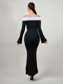 Andrea Bello 反差色雙肩露肩喇叭袖連衣裙