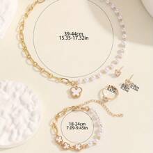 Set de 4 piezas de joyería de collar + aretes + pulsera + anillo con perlas falsas y mariposas en estilo bohemio, adecuado para uso diario y festividades