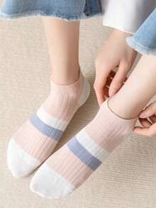 5/10أزواج جوارب قصيرة للنساء للصيف لا تظهر بالأحذية قابلة للتطابق مع كل الملابس، جوارب ماصة للعرق وقصيرة الأذرع - متعدد الألوان - مشاهدة 3