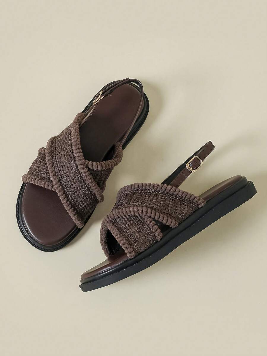 Giày sandal đế dày một mảnh có khóa cài, thích hợp đi biển, mũi hở, đế xuồng, phong cách bohemian cổ điển, đế mềm, chống trơn trượt, màu nâu cà phê, lưới dệt tua rua, giày thể thao thường ngày, đế xuồng mềm mùa hè, kiểu dáng mới xuân/thu 2026, giày La Mã quai chéo một mảnh, cỡ 33-34 (nhỏ), cỡ 42 (lớn), cỡ giày nữ ngoại cỡ 41-43.