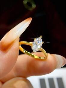 2 件/套 1 克拉马眼形状和单排设计无色莫桑石钻石二合一双环套装女士订婚戒指 S925 纯银简约浪漫情侣戒指永恒戒指结婚周年纪念戒指奢华珠宝礼物 - 金色 - 查看 3