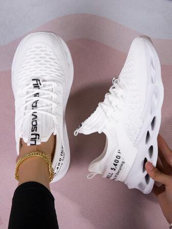 1 双女士时尚纯色跑步鞋，透气防滑运动鞋，轻便舒适的户外运动鞋，缓冲增高平台，网眼通风，一脚蹬袜子鞋，适合休闲、上学、旅行、散步