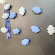 Set de 10 piezas de imanes de nevera con forma de nube - Imanes decorativos para cocina, oficina, pizarra, armario y lavavajillas - Ideal para decoración del hogar y regalo para vacaciones, San Valentín, Día de la Madre, Día del Maestro, Acción de Gracias, Navidad, Vuelta al cole