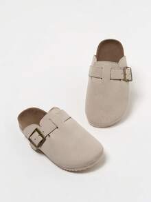 A Pair Of Fashionable Solid Color Boys And Girls Breathable Slippers For Children, Lightweight And Versatile Indoor And Outdoor Beach Shoes Suitable For All Seasons