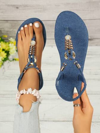 2025 年夏季新款女士时尚舒适凉鞋，波西米亚海滩，T 型带，水钻扣，松紧带