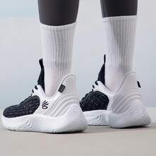 Under Armour CURRY 10 男子篮球鞋，明星球员库里设计，低帮，缓震