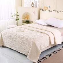 1pc Single-Layer Plain Color 3D Jacquard Texture Taffeta White All-Season Blanket, Modern Style Polyester 3D Jacquard Blanket, Bedspread Or Bed Sheet (Pillow Case Not Included) - RWhite - View 2