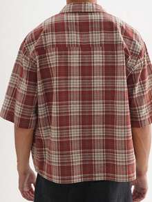 Men's Loose Fit Short Sleeve Plaid Shirt (With Buttons) - Red - View 4