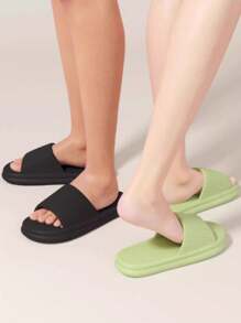 1pair Quiet EVA Slippers For Men And Women - Non-Slip, Odor-Resistant Summer Indoor Slippers With Soft Textured Soles, Great For Home And Bathroom Use, Cute Slippers Back To School